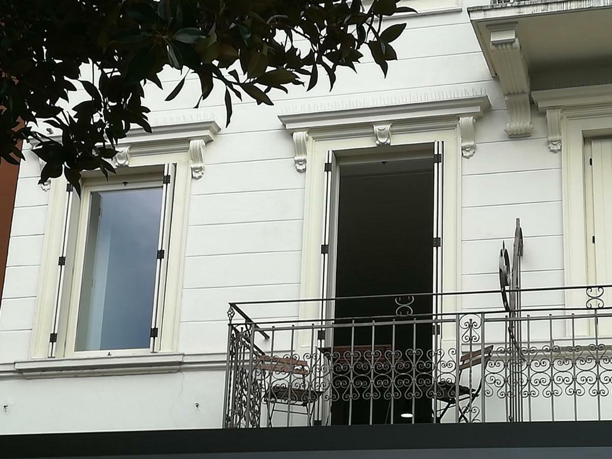 Sonny Apartments Malcesine Buitenkant foto